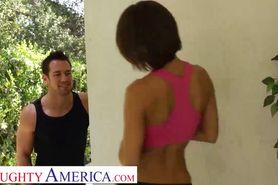 Naughty America Jenni Lee brings home stranger to screw after morning run
