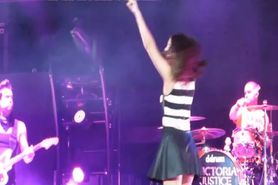 Victoria Justice Upskirt In Concert - video 1
