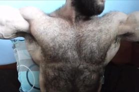 Hairy Veiny Bodybuilder flexing on Cam