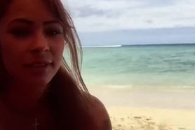 Babe Sucked Dick on the Beach with Cum in Mouth