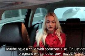 Superb blonde siren talked into having sex in the taxi