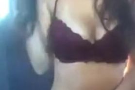 Hot American Teen Shows her Perfect Tits on her first ever Periscope
