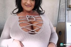 hot-mom-with-really-big-breast-kailani-kai-in-solo-posinghd.