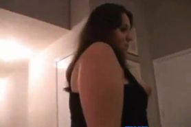 Amateur fat woman get her pussy fucked
