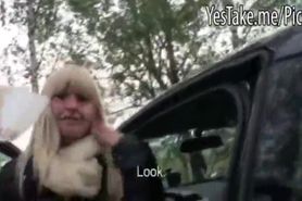 Busty blonde babe gets banged in a cars backseat and jizzed