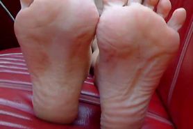 Kaylaa's sexy soles