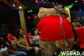Wild blowjobs with strippers - video 81