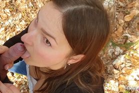 Studentin Holly Outdoor nach der Uni im Wald gefickt Deutsch