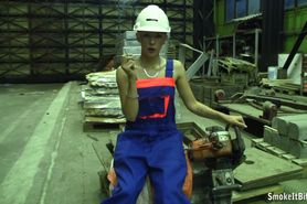 Little Kim smokes in factory
