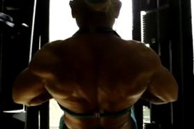 Muscle Girl - Maryse Manios - video 8