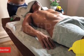ASIAN MALE SENSUAL MASSAGE : HANDSOME HUNK GETS A SATISFYING MASSAGE FROM A NAKED GUY MASSEUR PART 1