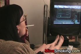 smoking and gaming gf