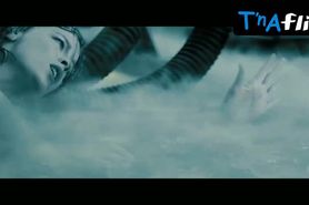 Kate Beckinsale Sexy Scene  in Underworld: Awakening