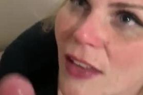 Cum all over mommy’s face
