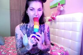 Cute webcam teen does anal, deepthroat and slaps herself