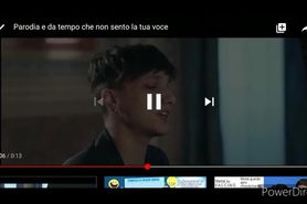 Ragazzo 18enne fa un mega orgasmo mentre gioca a Fortnite dialoghi italiani