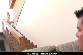 MomsWithBoys - Sultry MILF Kelly Leigh Hardcore Fucking
