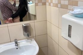 Quick screw in toilet CASTORAMA