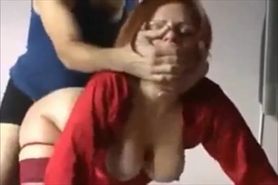 Redhead milf gets quickie on homemade sex tape