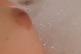 Periscope - Fingering in her Bath