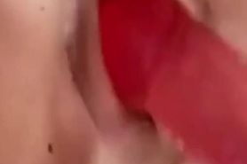 Pusicam Two Hot Girls Masturbating with Dildo Outside