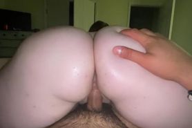 MILF, PAWG gets a cream pie in her pussy.