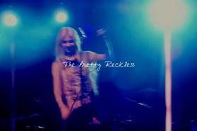 Taylor Momsen the Pretty Reckless goin Down Live Compilation