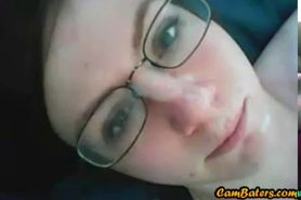 Hot nerdy babe gets mouth fucked on cam