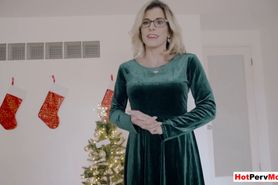 Mature stepmom knows what is the best present for xmas