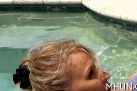 Dirtyminded milf adores sex - video 2