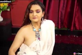 Dolon Majumdar Teasing With Her Juicy Pussy Indian Porn Video