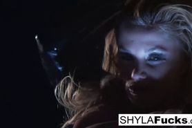 Sexy Shyla's Smoking Fetish