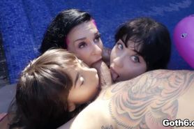 Foursome outdoor sex with gorgeous Goth babes
