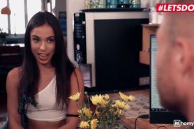 Horny Hostel - Anastasia Brokelyn Spanish Babe Gets Cock With Her Room Service