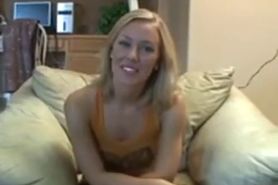Sexy blonde sextape at home