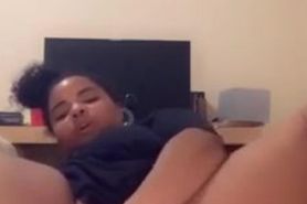 HUGE ORGASM PLAYING WITH THIS PUSSY