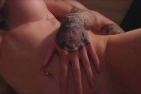 Gorgeous tattooed Beauty sex - video 1