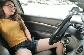 Skinny Peaches Uses Her Vibe And Dildo In Public