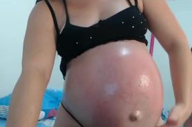 Pregnant slut with contrations