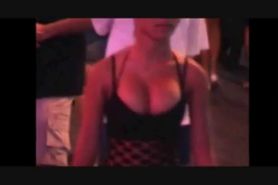 thai big tits bouncing on young girl