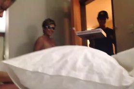 Cougars tease pizza guy