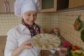Oxana's culinary show. Dumplings and coffee with cream - teaser