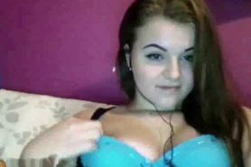 Nice Young Girl Show Tits