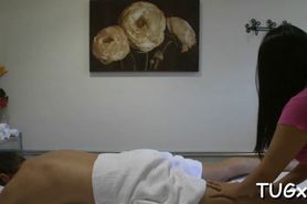 Hot masseur is good at fucking