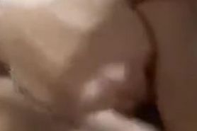 Maestra Carolina de la técnica 22 se masturba asta venirse.......(video pasado por Whatsapp)