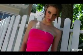 Sexy teen babe teases outdoors then fucks her pussy at home