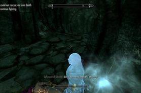 Game Glitch Got Solved By Awesome Walking Animation While Playing Skyrim