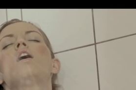 solo cheerleader in the bathroom - video 1