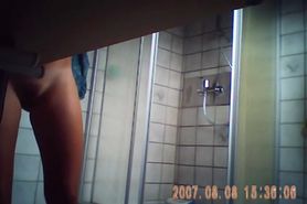 Friend - Hidden shower