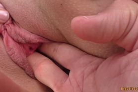 Closeup MILF Creampie - Juicy Pussy Fingered, Licked, Fucked